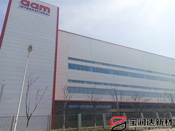 廠(chǎng)房使用聚氨酯封邊巖棉板